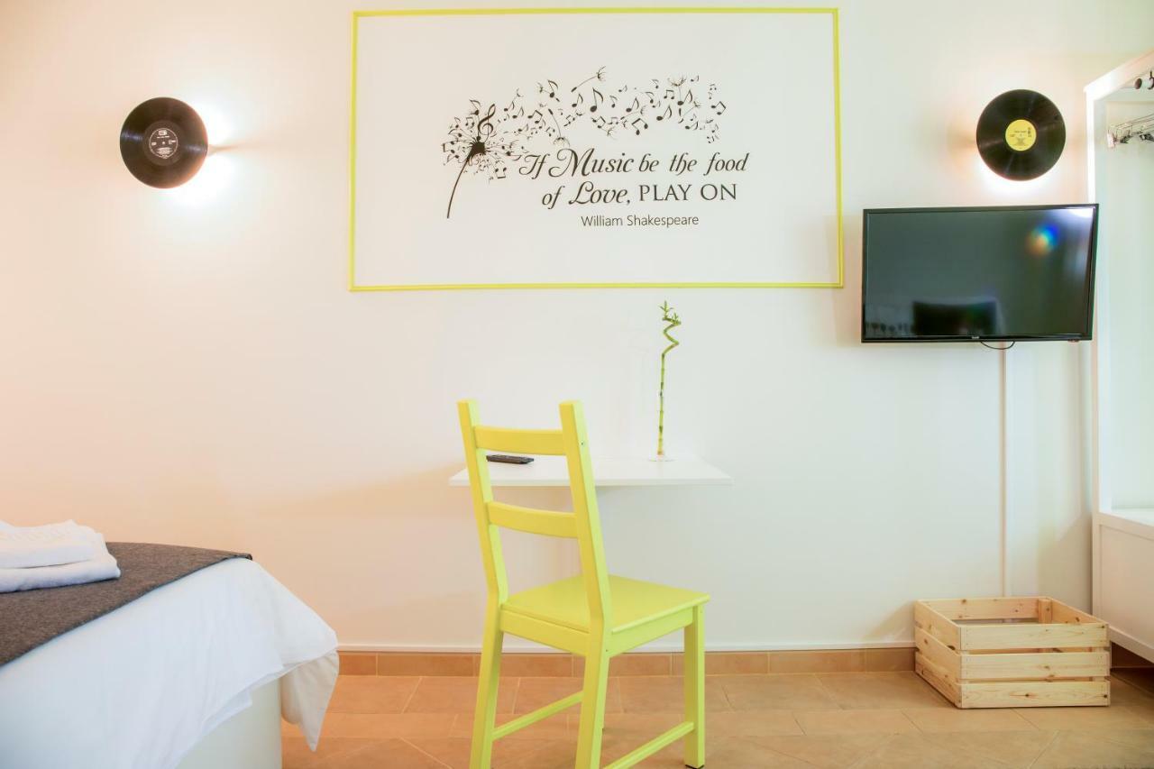 Vinyl Flat Bed & Breakfast - Rooms Lagos Extérieur photo